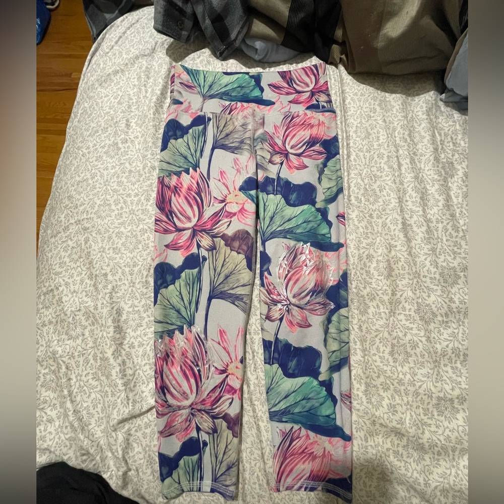 Evolution and Creation floral active tights